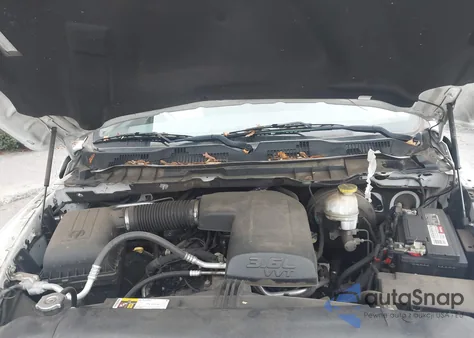 2019 Ram 1500 Classic Express 4X4 6'4 Box из США, поврежденный, VIN 1C6RR7FG4KS625297